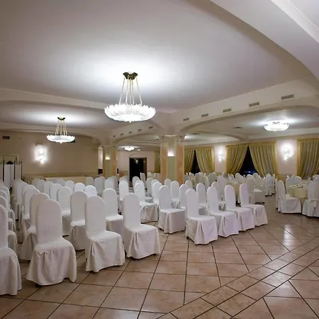 Hotel Sullivan Отель *